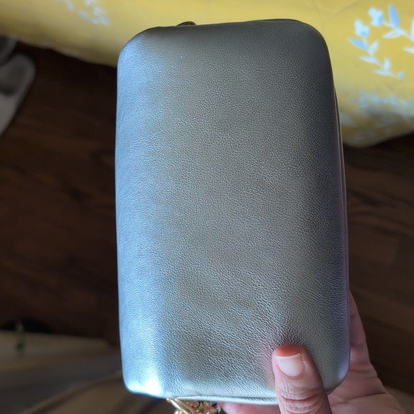 Coach Pillow Tabby (Silver) - Picture 5 of 10